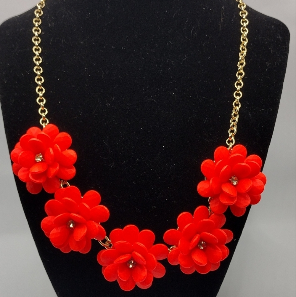 J CREW CREW- CUTS-Statement Necklace Gold Tone Red Flowers